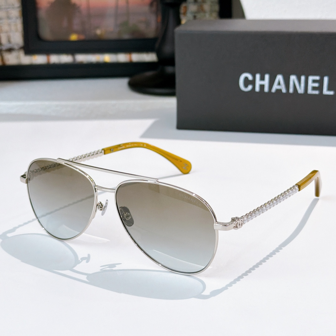 Chanel Fashionable Sunglasses Top Quality - Image 3