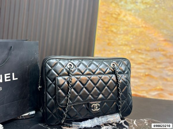 Chanel Chain Tote Bag