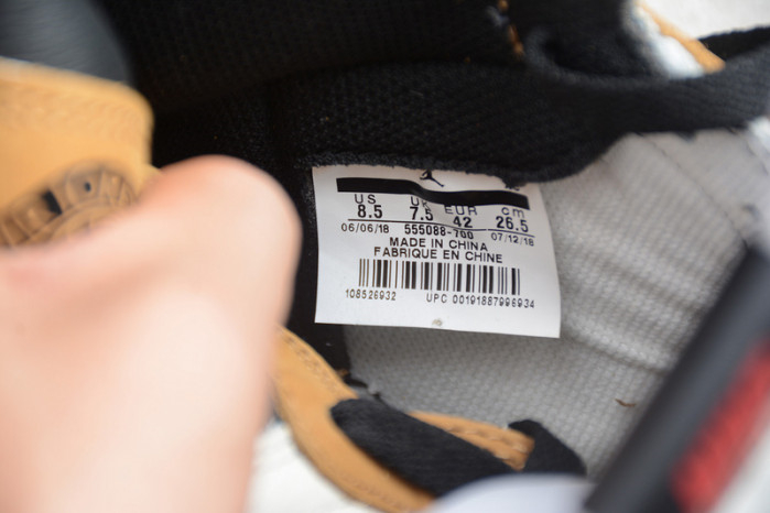 Air Jordan 1 Rookie of the Year 555088-700 - Image 4