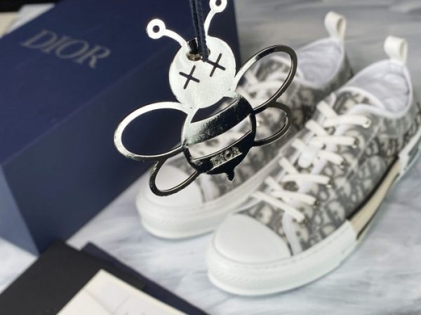 Dior B23 Oblique low Shoes T004801-1072