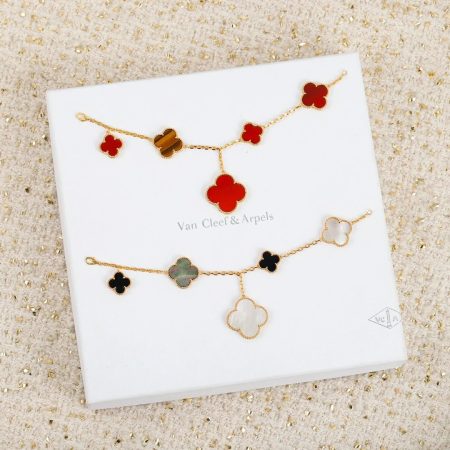 Van Cleef&Arpels VCA irregular alhambra Bracelet - Image 7