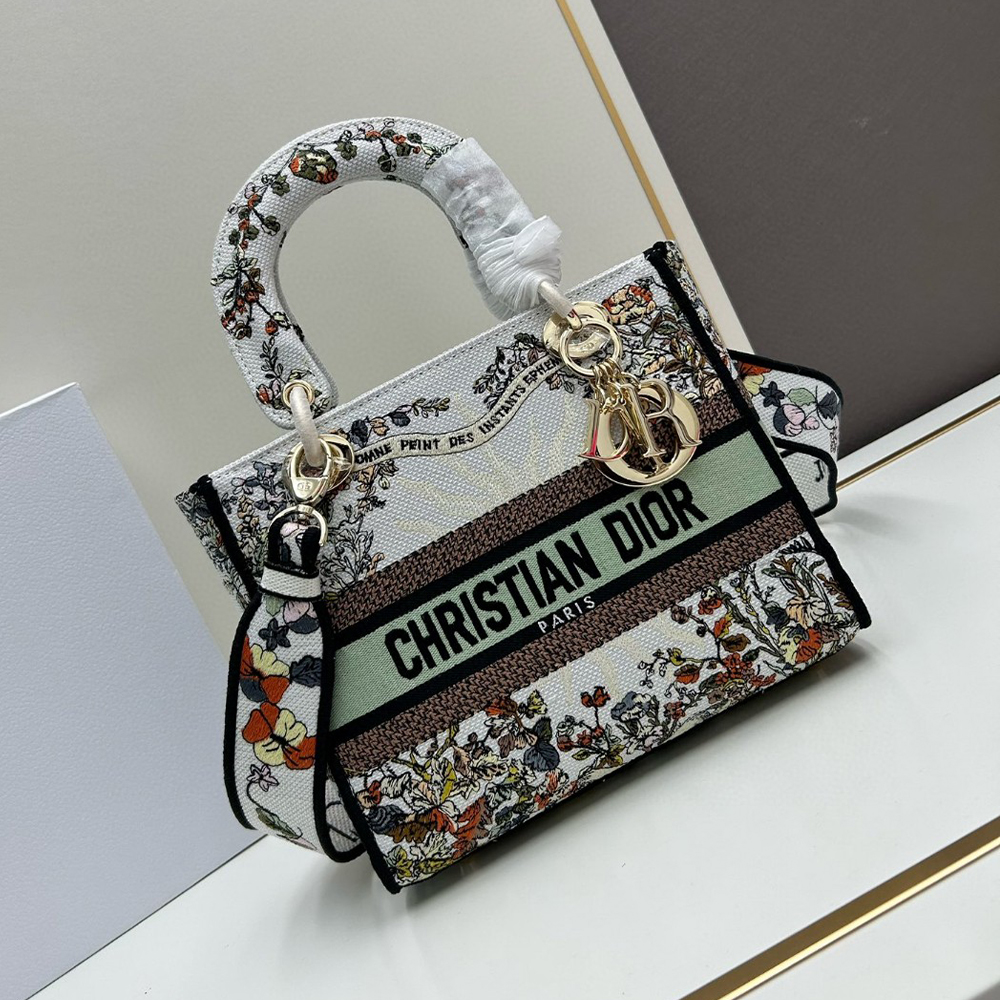 Dior Embroidered Princess Diana Handbag Crossbody - Image 1