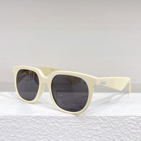 Dior Logo Leg Plate Frame sunglasses  Top quality - Image 1