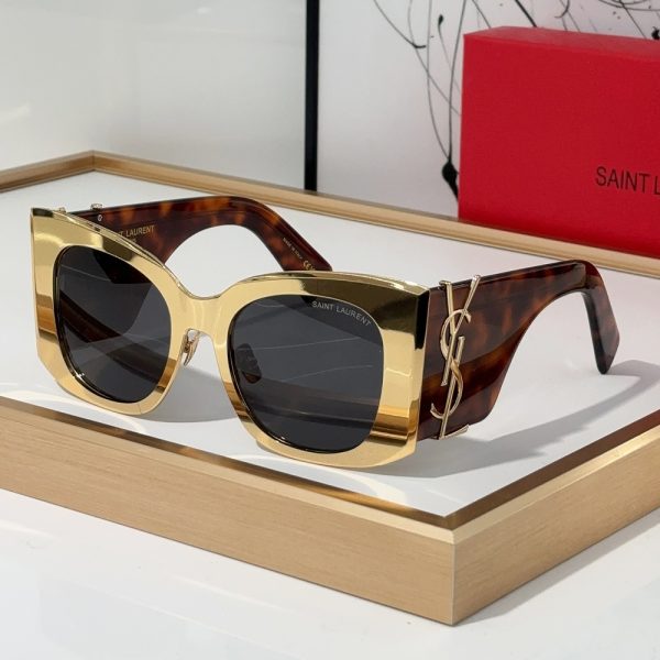Saint Laurent YSL Logo Embellished Sunglasses Top Quality