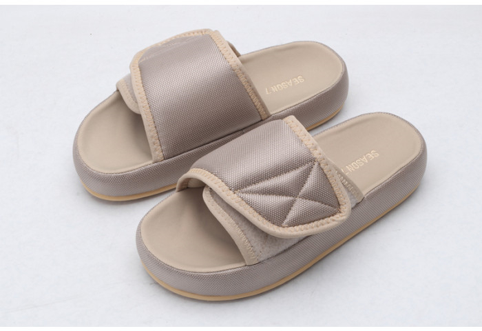 Yeezy Slide 6 - Image 1