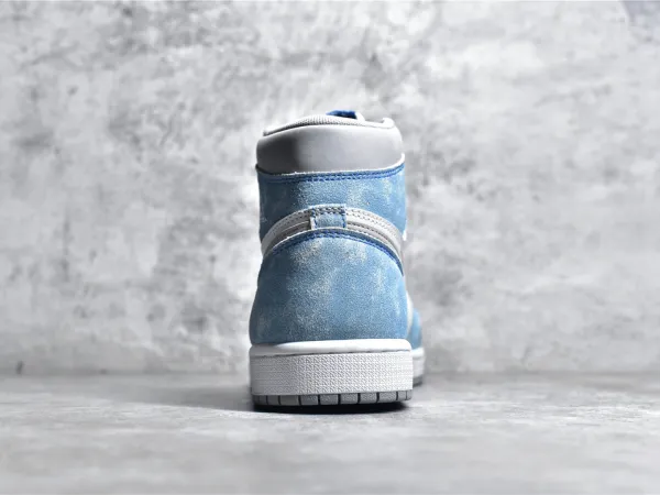 Jordan1 High OG &ldquo;Hyper Royal"