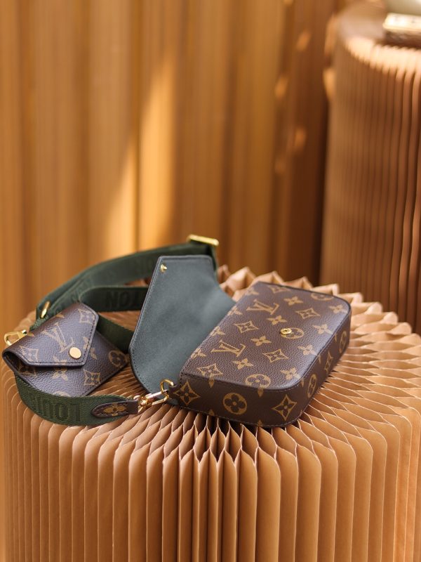 Multi Pochette Felicie Strap Go M80091