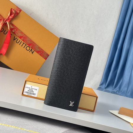 LV Wallet - Image 3