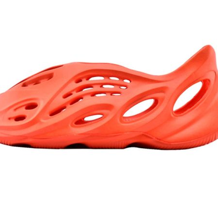 Yeezy Foam Runner Magma Red