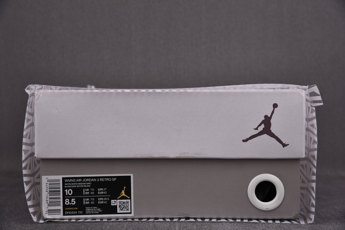 AIR JORDAN 3RETRO A MA MANIERE DH3434-110 - Image 3