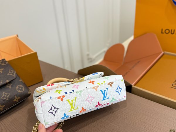 LV Madeleine Bag