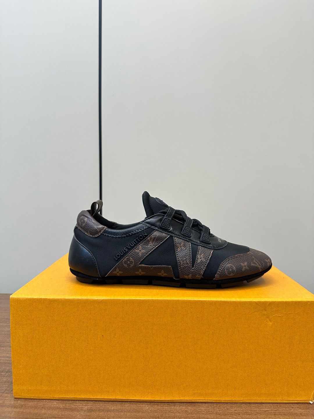 LV Sneakerina Casual Shoes - Image 3