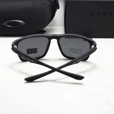 Oakley Fashionable Sunglasses - Image 9