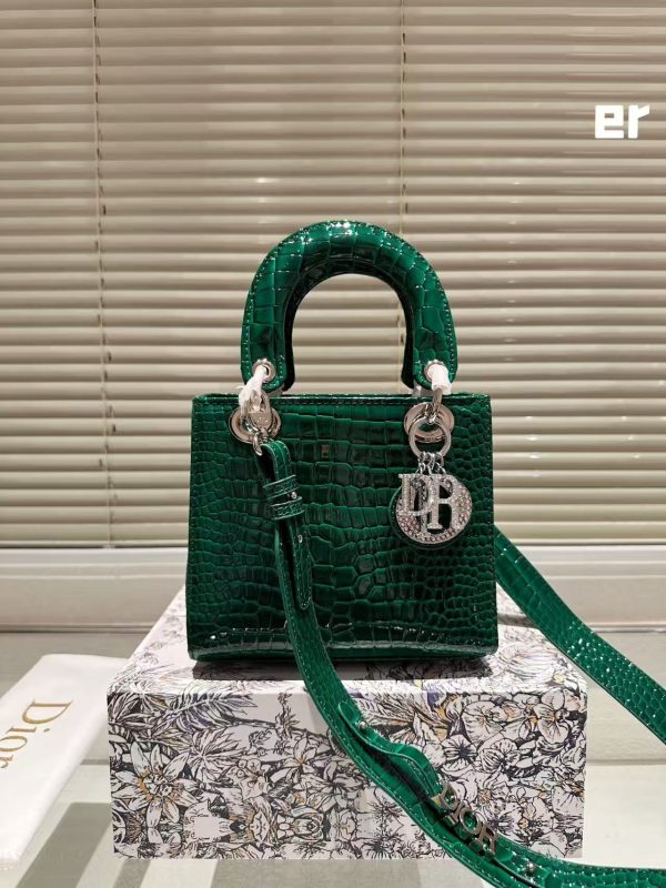 DIOR Lady Dior Diamond Buckle Bag