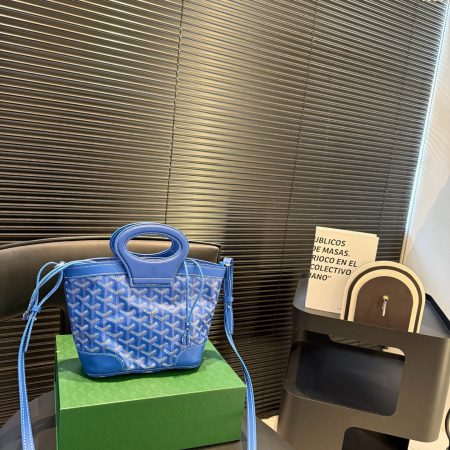 Goyard Mini Beluga Bucket Bag - Image 6