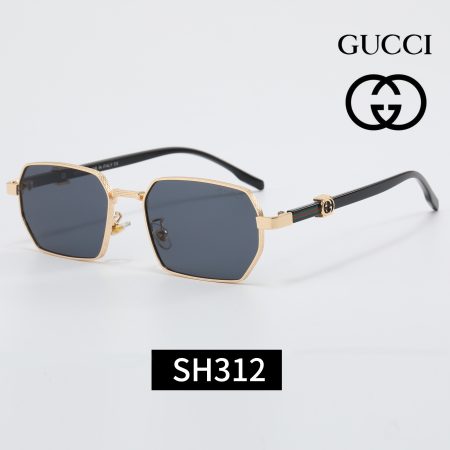 Gucci Fashionable Sunglasses - Image 4