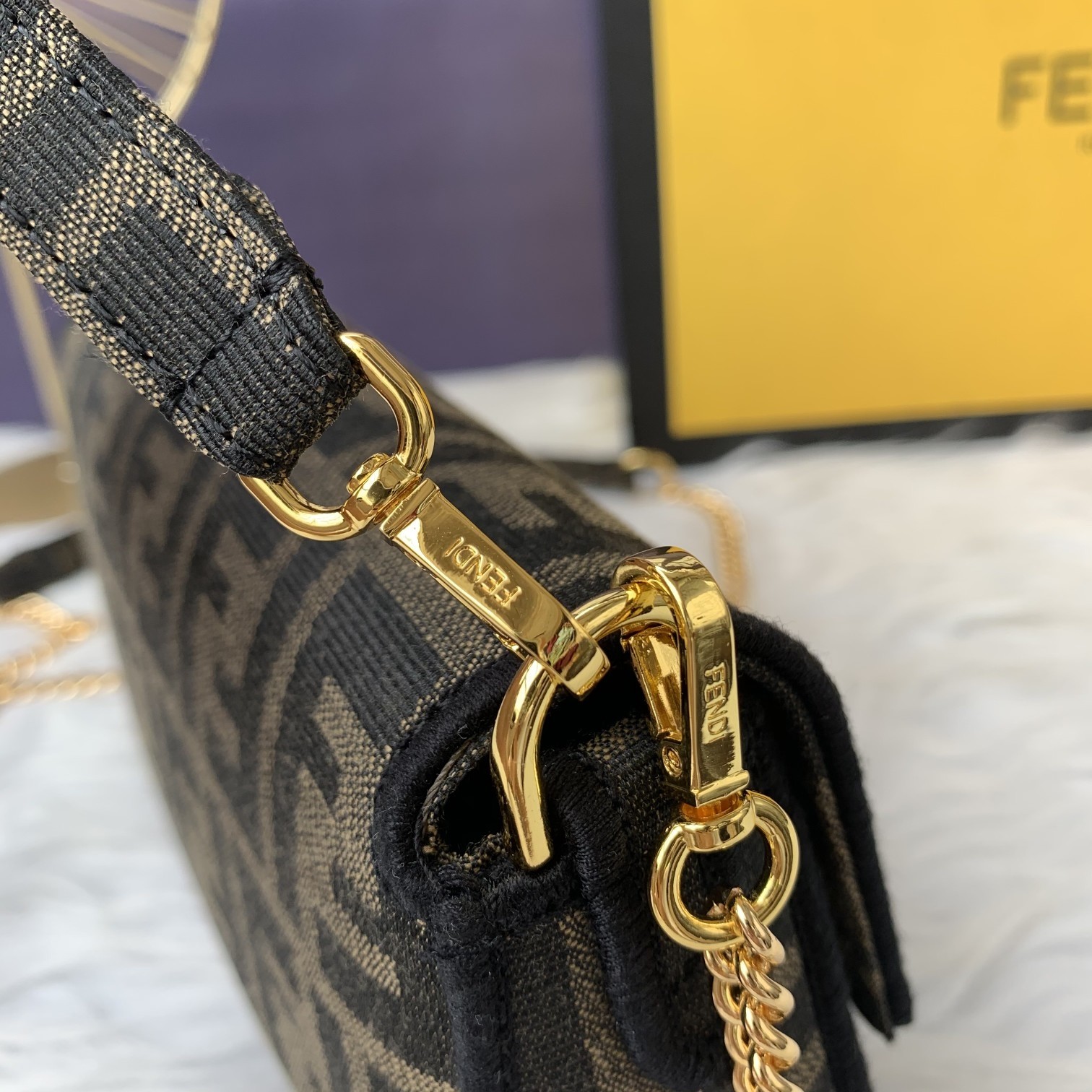 Fendi Baguette Mini Bag - Image 4