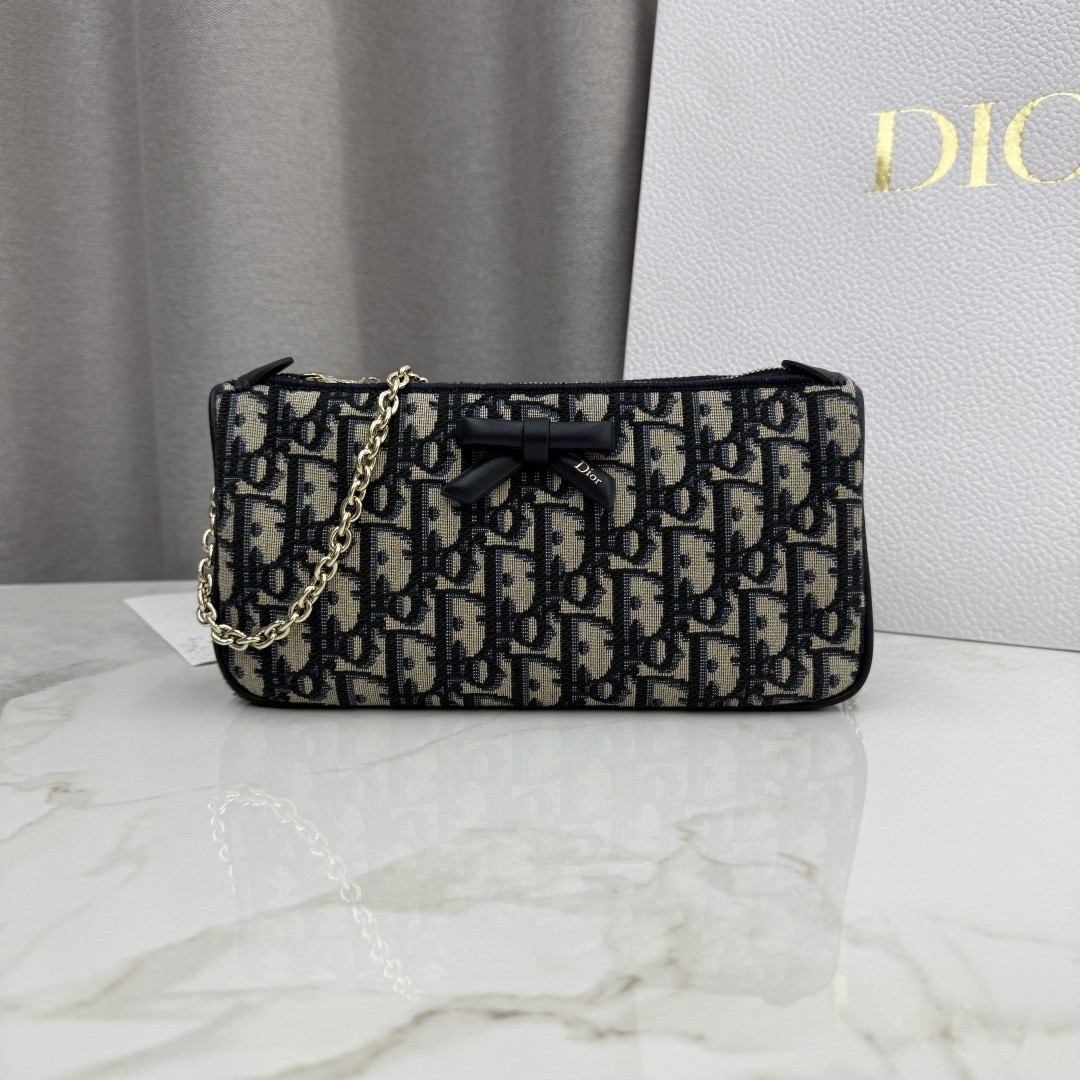 Dior Oblique Bow Pouch with Chain - Image 1