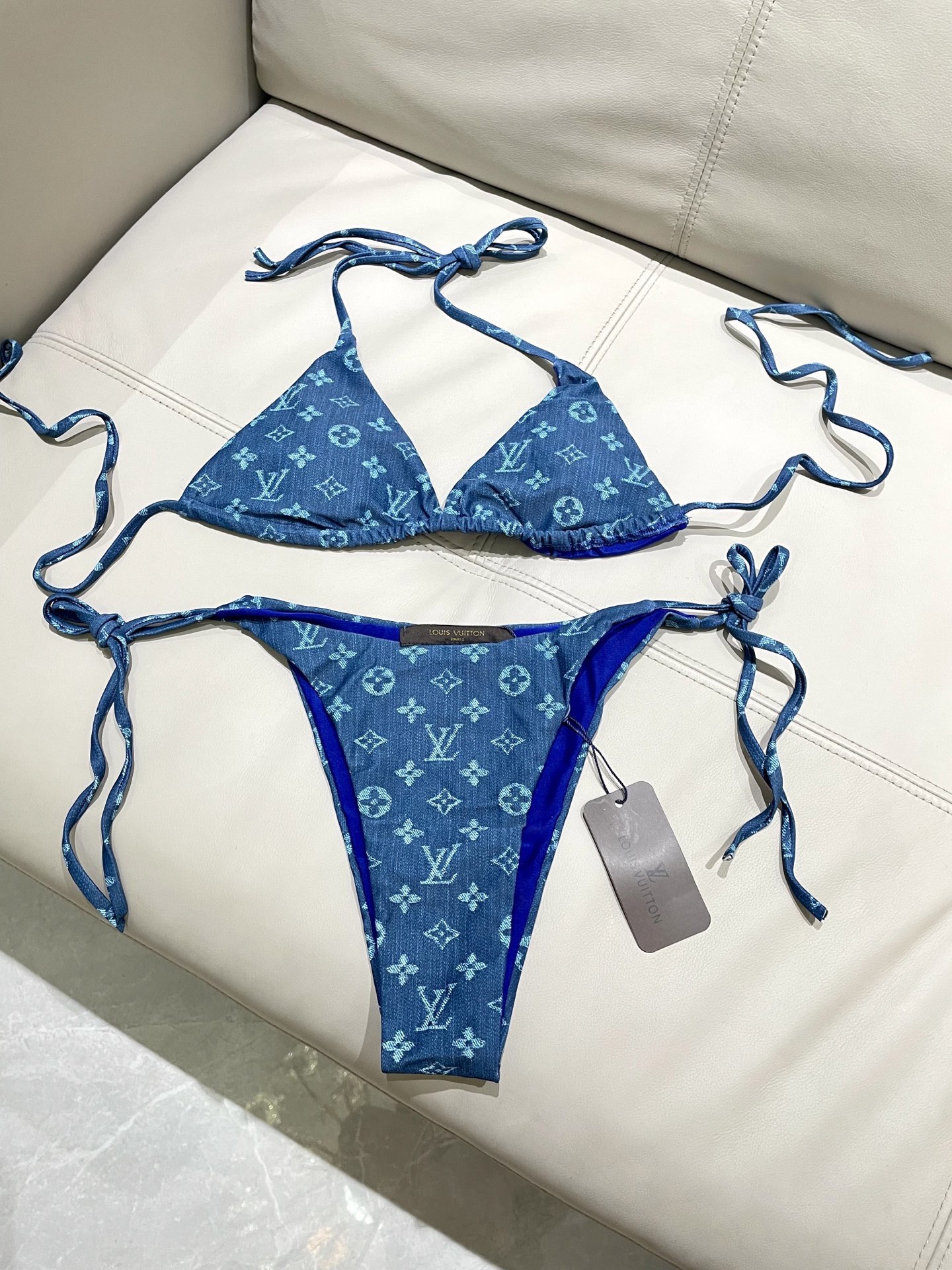 LV Two-Piece Swimsuit Swimwear - Image 10
