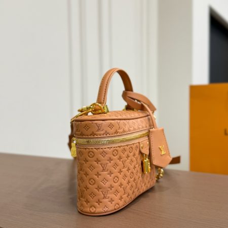 LV Nice BB Vintage Makeup Bag - Image 5