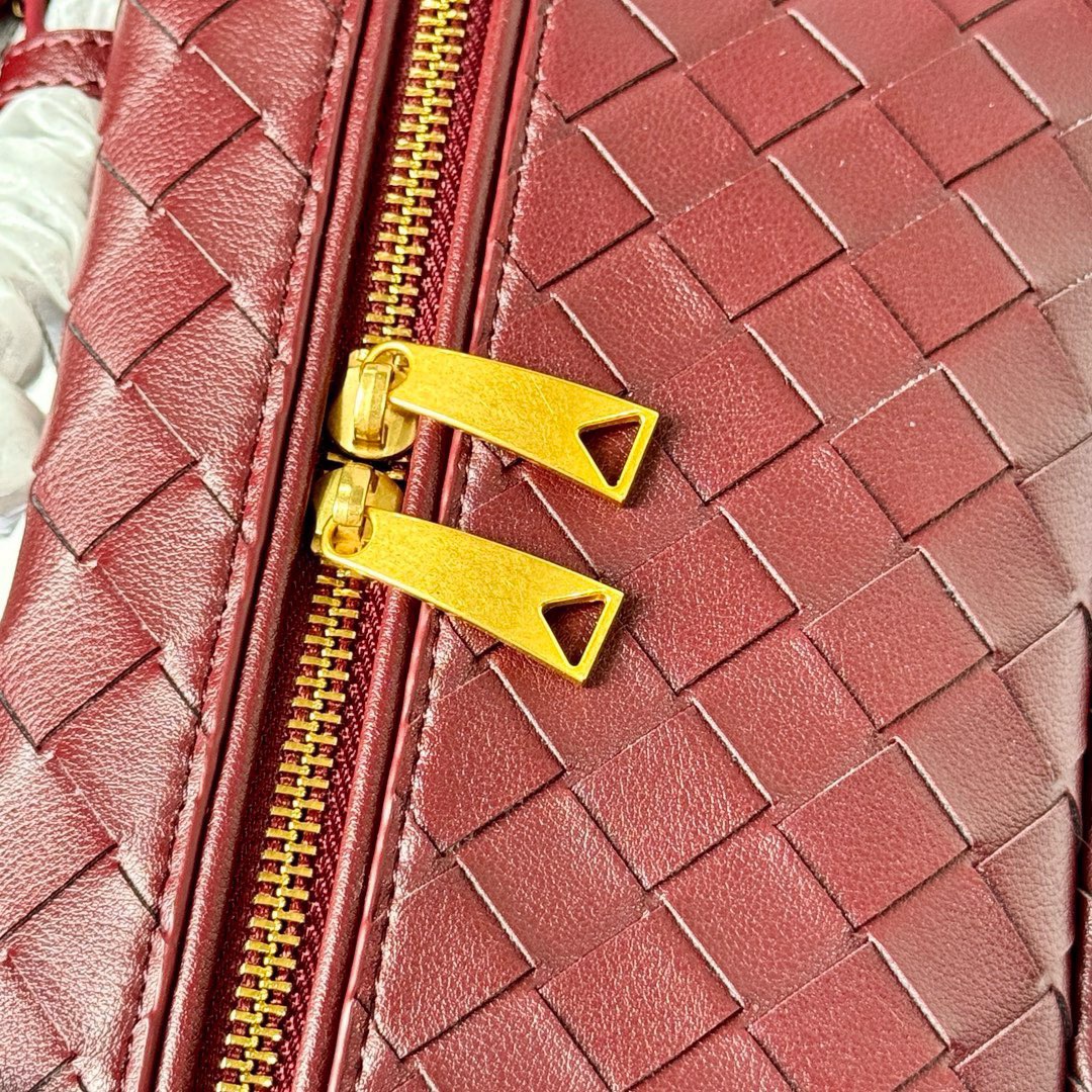 Bottega Veneta BV Bang Bang Vanity Case Bag - Image 6