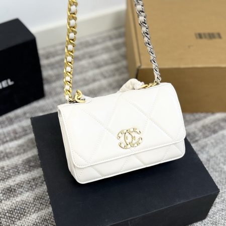 Chanel 19 Woc fortune bag - Image 8