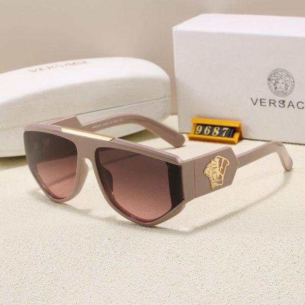 Versace Fashionable Sunglasses