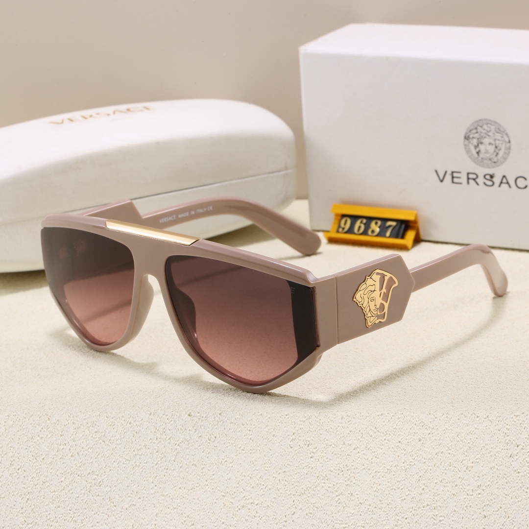 Versace Fashionable Sunglasses - Image 4