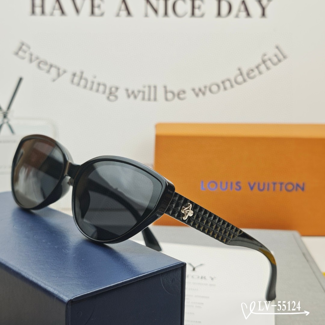 LV Polaroid Resin Sunglasses - Image 1