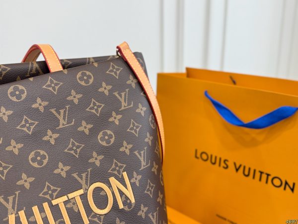 LV's New Tote Bag