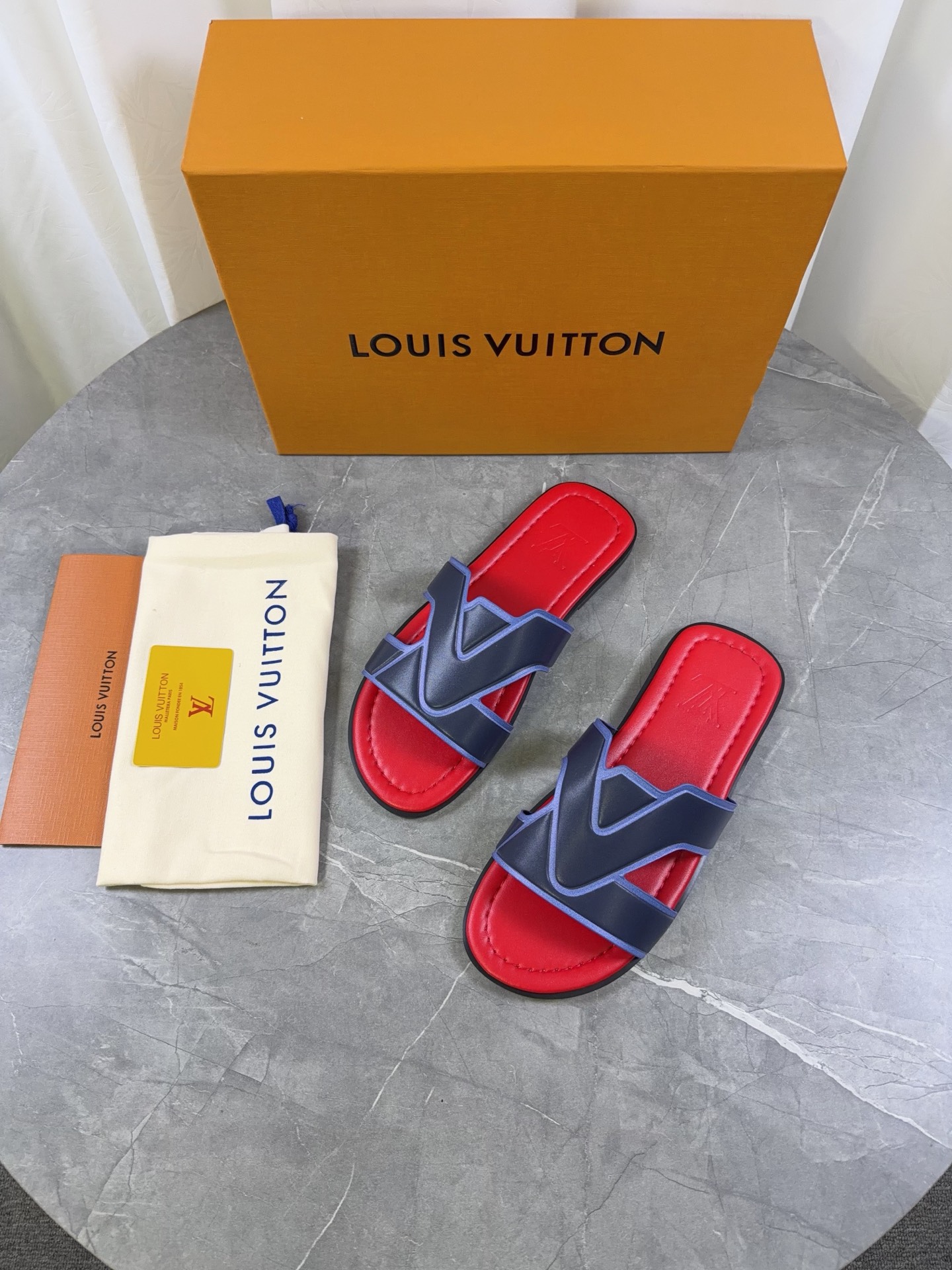 LV Oasis Mule - Image 5