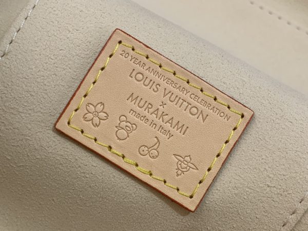 LV X TM Vanity Chain Pouch - 10A mirror version