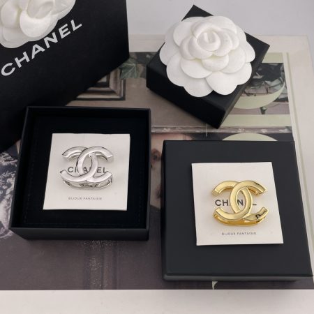 Chanel Shimmering Double C Scarf Clip