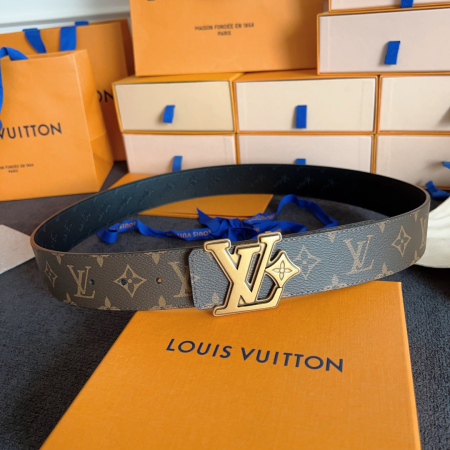 LV Flower 40MM Reversible Belt Men's Belt - Image 1