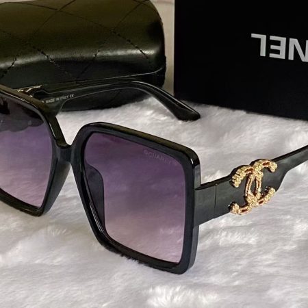 Chanel Fashionable Sunglasses - Image 8