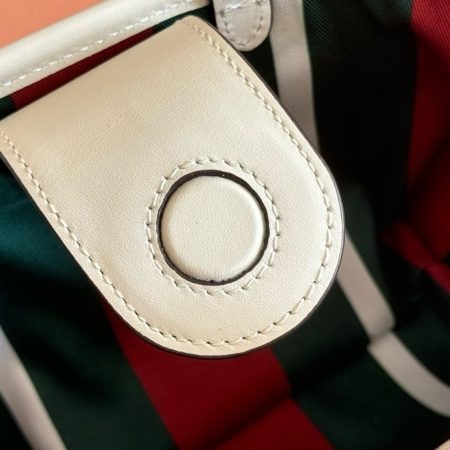 Gucci GG Emblem mini bag - Image 7
