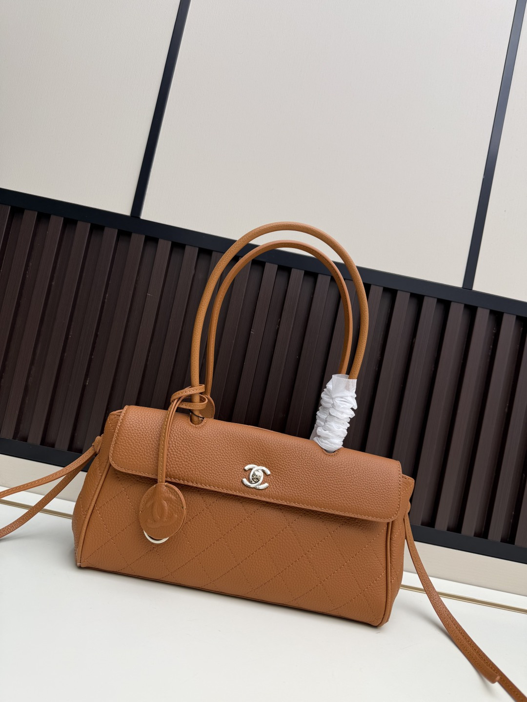 Chanel Togo Cowhide Tote Bag - Image 5