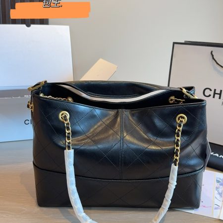 Chanel 25A Hobo Bag - Image 9