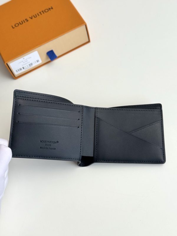 LV Multiple Wallet