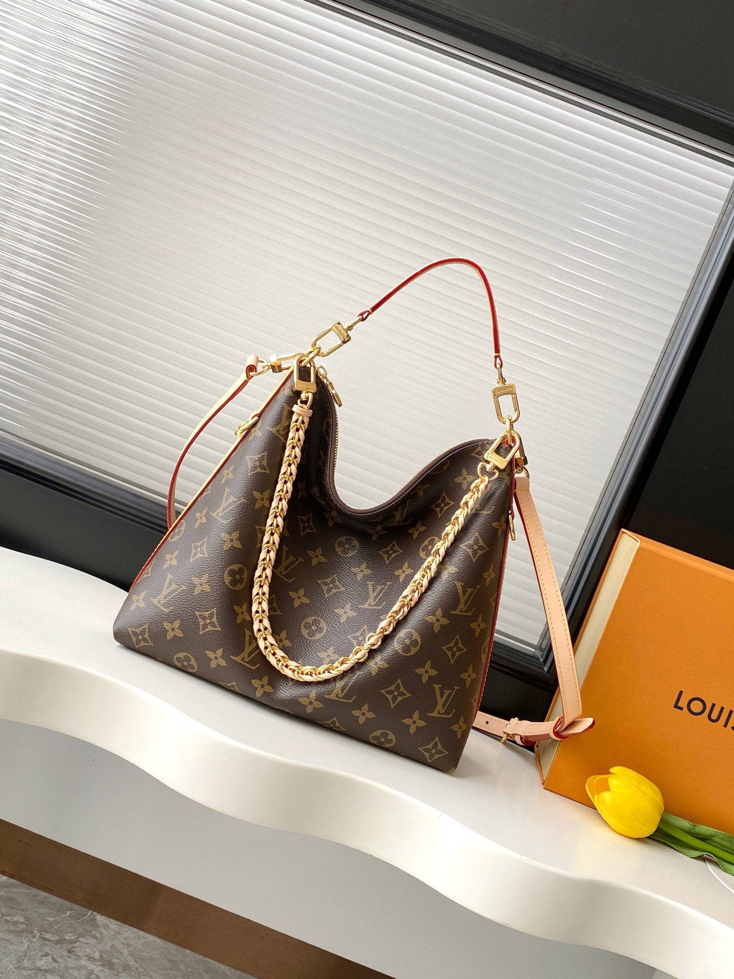 LV Multipass Monogram Handbag - Image 1