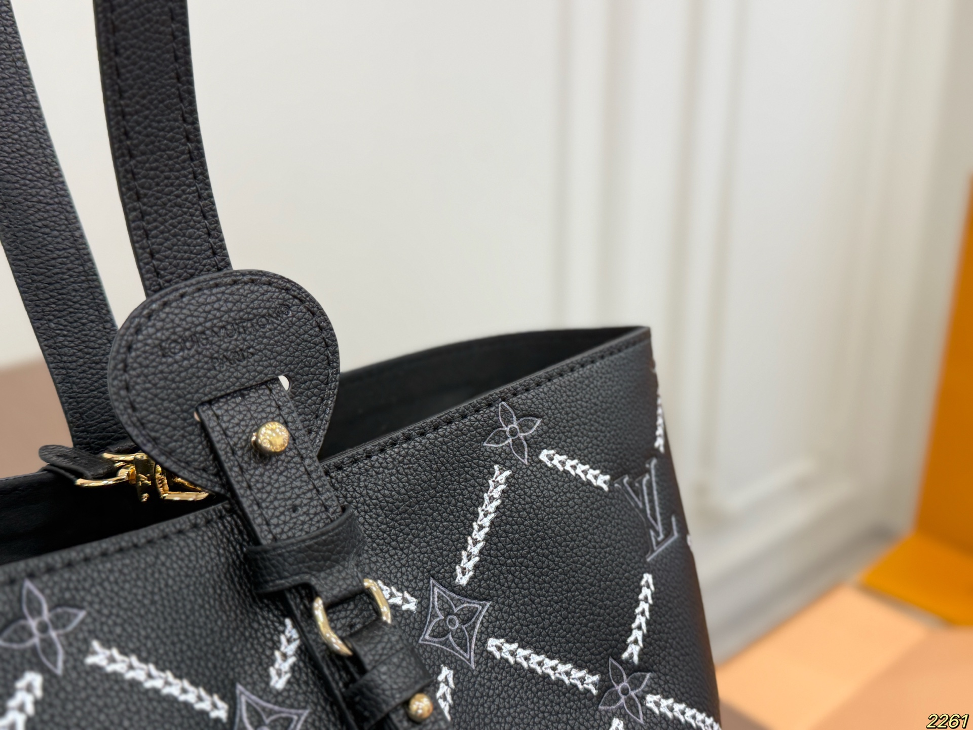 LV Allin Large Bucket Bag - Image 6