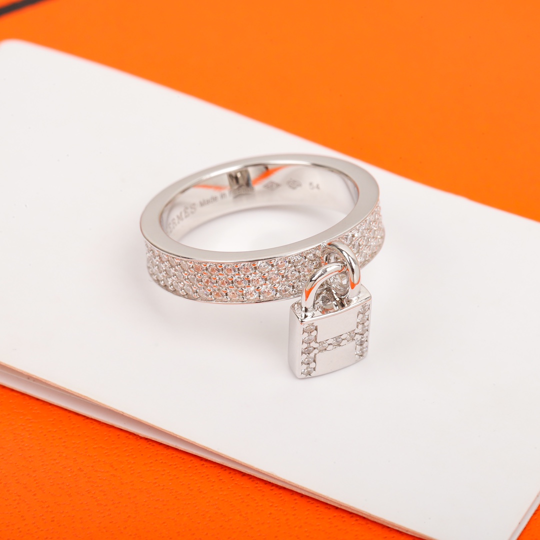 Kelly Lock Ring - Image 3