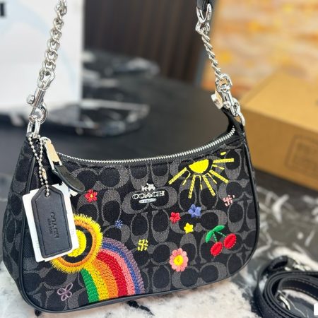 Coach Teri Underarm Bag - Image 1