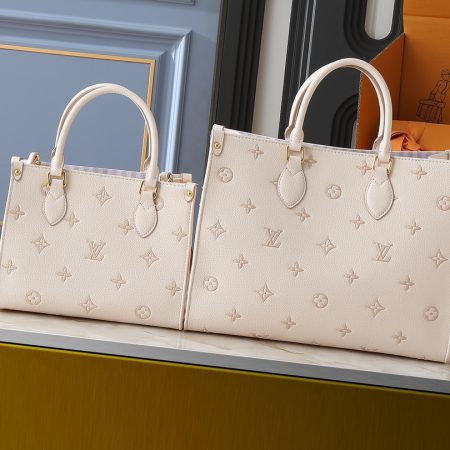 LV ONTHEGO Medium Handbag