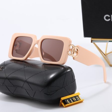 Chanel Fashionable Sunglasses - Image 4