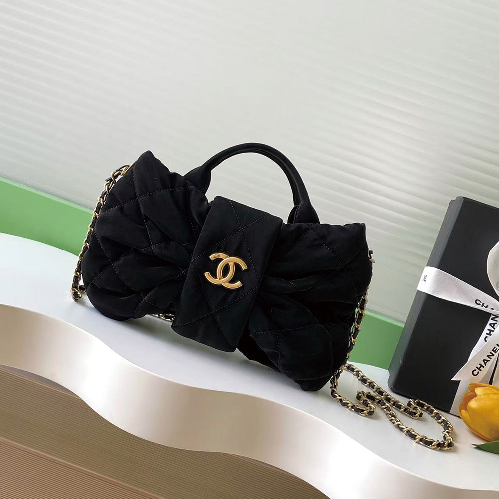Chanel Fall/Winter 2025/26 Mini Bow Bag - Image 2