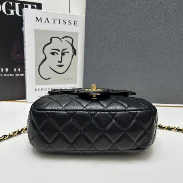 Chanel coco Leather Handle Shoulder Crossbody Bag