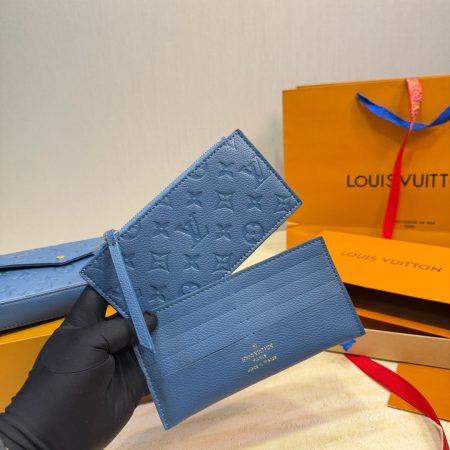 LV Pochette Felicie Monogram Empreinte Bag - Image 7