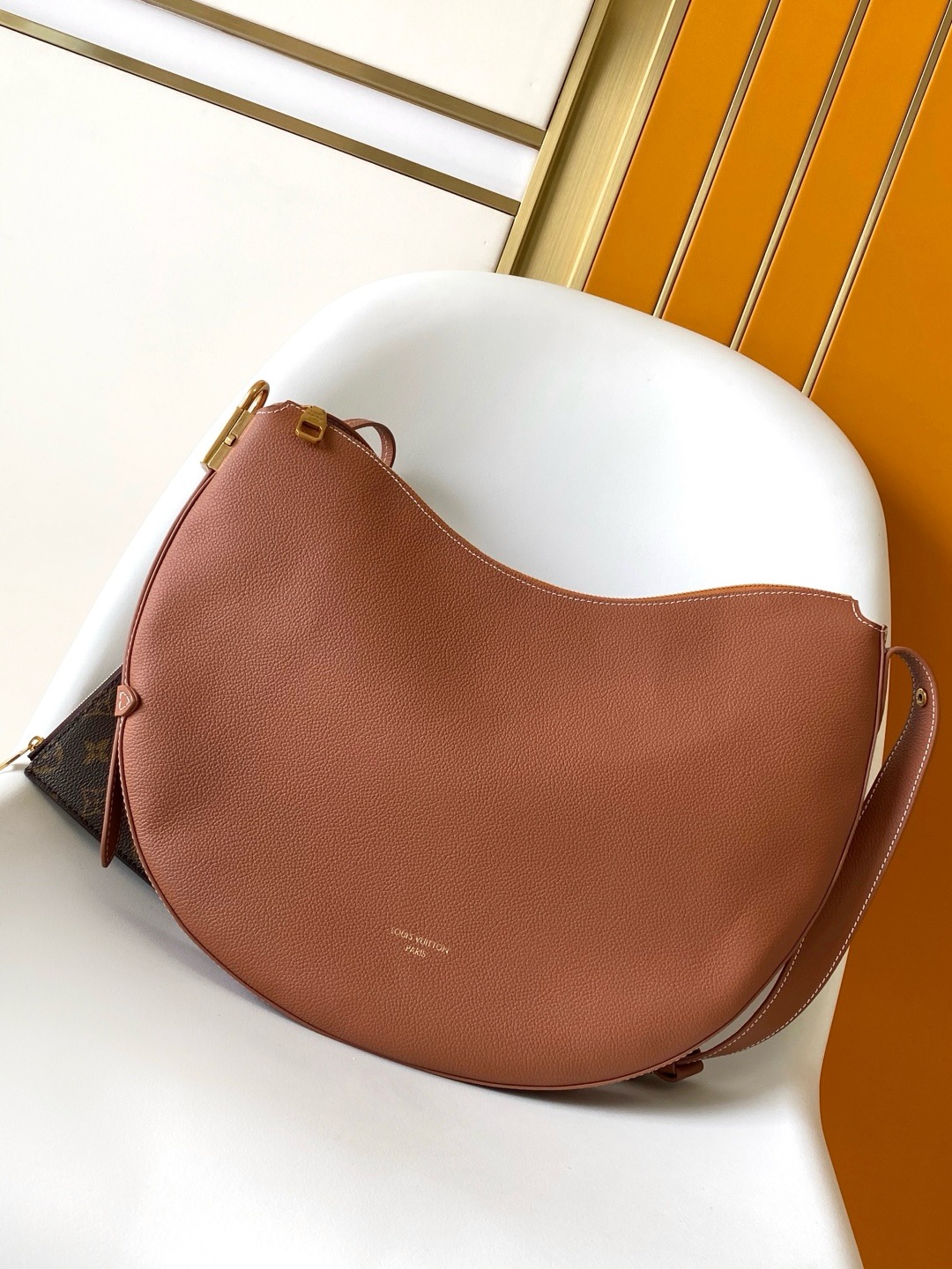 LV MM Low Key - Handbags - Image 3