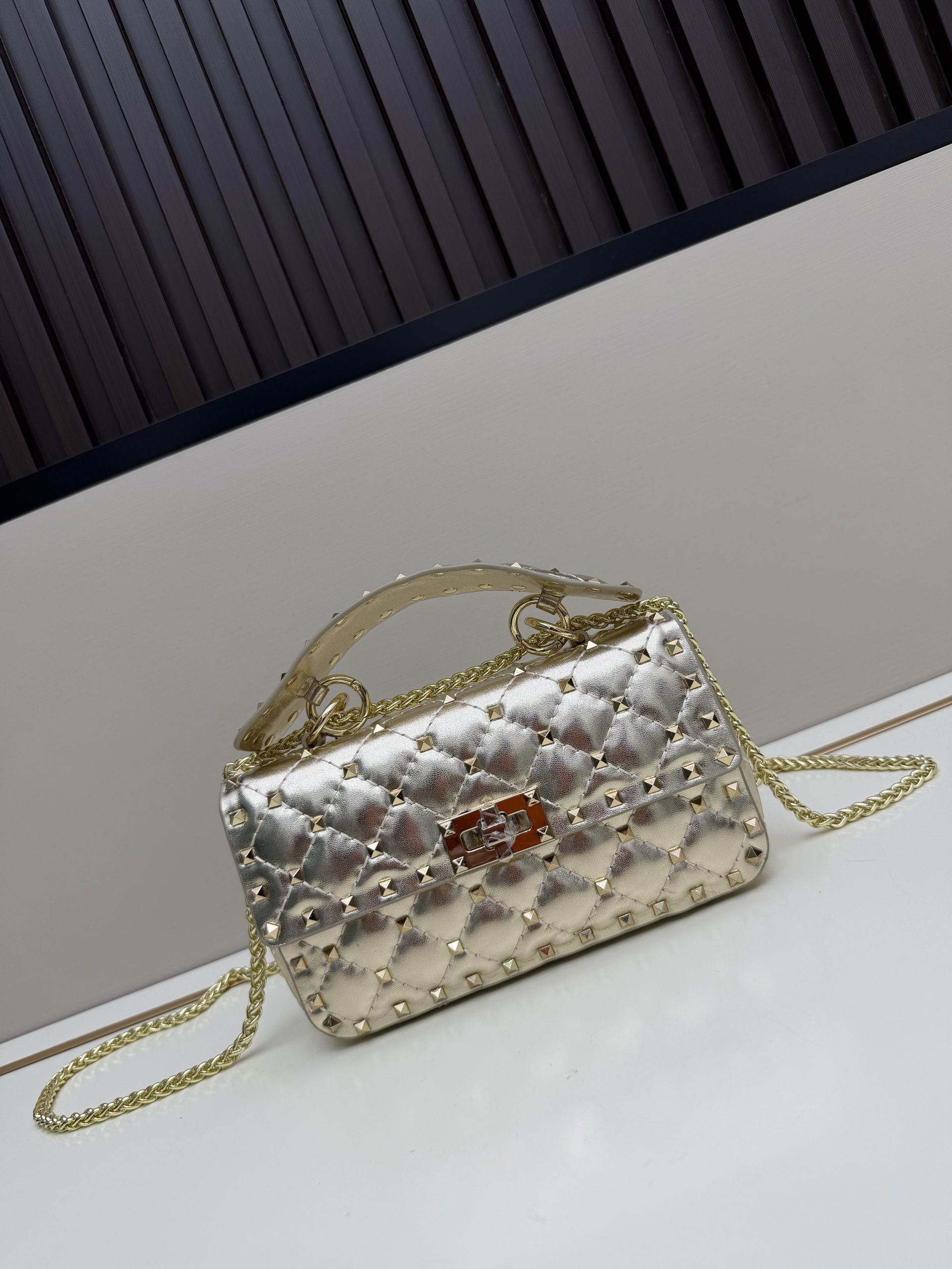 Valentino Garavani Rockstud Spike Medium Chain-Strap Handbag - Image 2